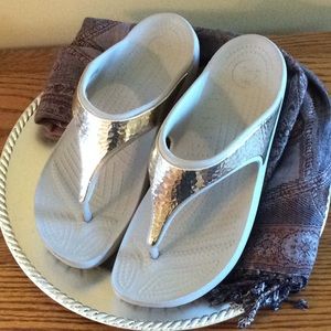 Crocs Woman’s Flip Flop/Sandal  👠👠